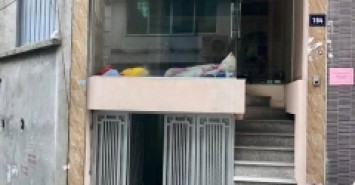 Cực hiếm, rẻ bán nhà phố Nguyễn Văn Cừ 60m2 phân lô tô chạy xung quanh, cách mặt phố 50m.
