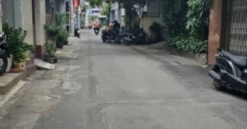 Nhà Siêu Phẩm Lạc Long Quân Quận Tân Bình Phường 9 Cũ.