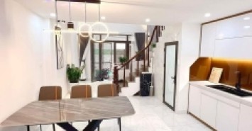Lô góc Cầu Diễn,5 tầng, 32m2, giá 3.5 tỷ, Oto ,Kinh Doanh
