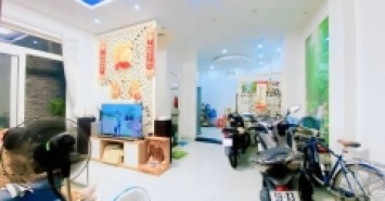 Bán nhà 70m2, 4PN, 4 tầng, Trường Thọ, Thủ Đức, 7.8 tỷ, sổ hồng