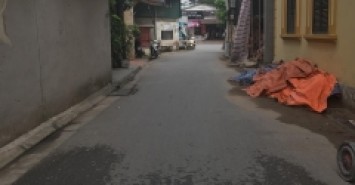 Cực rẻ bán nhà dân xây phố Nguyễn Văn Cừ 65m2 chỉ nhỉnh 5 Tỷ.