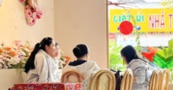 SANG QUÁN CAFE KẾT HỢP WORKSHOP HANMADE NGÃ TƯ SUNG SƯỚNG CÀ MAU