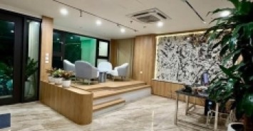 KHÁCH SẠN HỒ TÂY - TÂY HỒ - 110M² - LÔ GÓC - 9 TẦNG THANG MÁY - DOANH THU 300 TRIỆU/THÁNG
