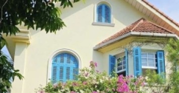 biệt thự sân vườn Hồng Tiến, 400m x 4 tầng, mặt tiền 11m, ôtô tránh, full thổ cư