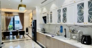 Bán nhà phân lô gần Hồ Tây 33m2 nhỉnh 3 tỷ, gần mặt phố, nhiều mặt thoáng