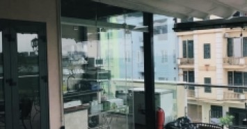 Bán nhà mặt phố cực hiếm chỉ 4 Tỷ, diện tích 35m2. Kinh doanh, vỉa hè mặt đường16m