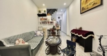 Phan Đăng Lưu, P1, Phú Nhuận - Nhà Đẹp 3 Tầng - 93m2 - Vài Bước Ra Ô Tô - 9.5 Tỷ