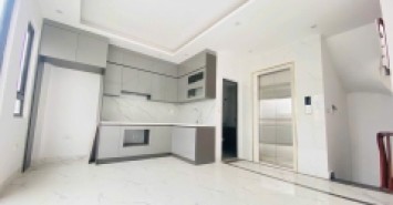 SIÊU PHẨM - TRUNG TÂM ĐỐNG ĐA - 6 TẦNG THANG MÁY XÂY MÓI, HAI THOÁNG, GẢN Ô TÔ VÀI BƯỚC CHÂN RA VƯỜN HOA TRẦN QUANG DIỆU