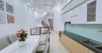 Nhà phân lô Trịnh Văn Bô, gara ô tô, thang máy, giá 10.5 tỷ