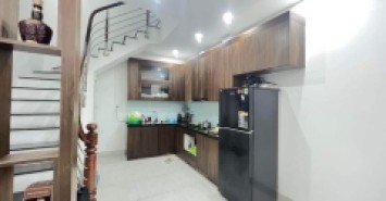 NHANH THÌ KỊP TRUNG KÍNH CẦU GIẤY ÔTÔ TRÁNH  KINH DOANH  50M2 5T 21 TỶ