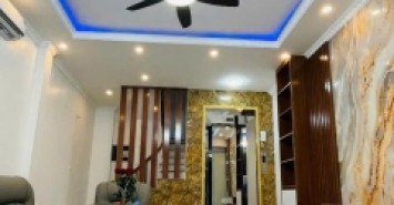 CC bá.n nhà Phạm Văn Đồng 37m thang máy- kinh doanh - ở sướng 9.35 tỷ