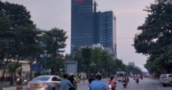 HOÀNG QUỐC VIỆT – NHÀ MỚI Ở NGAY – MẶT NGÕ Ô TÔ – KINH DOANH – 40M2, 5.7 TỶ