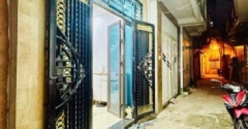 NHÀ ĐẸP Ở SƯỚNG PHỐ DỊCH VỌNG, NGÕ ĐẸP, GẦN Ô TÔ, GẦN PHỐ - 4T x 38M2, 8.35 TỶ