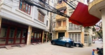 BÁN NHÀ LẠC LONG QUÂN – GẦN PHỐ, Ô TÔ – THANG MÁY CHỜ - SỔ HOA HẬU – 88M2, GIÁ 8.9 TỶ