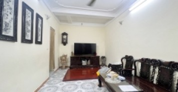 NHÀ ĐẸP DÂN XÂY - LẠC LONG QUÂN, Ô TÔ ĐỖ SÁT NHÀ - NGÕ THÔNG 52M2, 6.9 TỶ