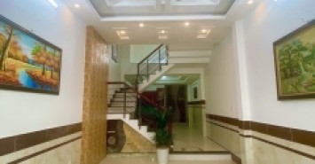 Bán nhà 64m², 4PN, 4WC, 3 tầng, Q.9, 7,05  tỷ, sổ hồng