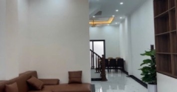 CHỦ CẦN TIẾN BÁN GẤP THANG MÁY GARA Ô TÔ VÀO NHÀ 60m2 - 6 TẦNG HƠN 6 TỶ.