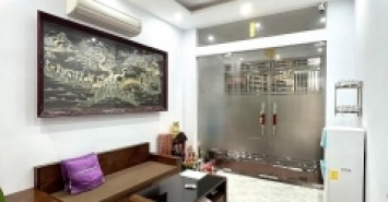 BÁN NHÀ NGUYỄN KHANG 4T x 39m2 - NGÕ THÔNG, NHÀ ĐẸP 2 THOÁNG - 4 NGỦ ĐỦ CÔNG NĂNG 5.5 TỶ
