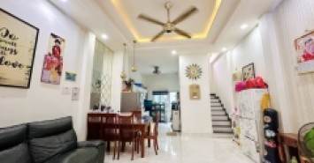 Bán nhà 3 tầng Tân Hòa 2, Hiệp Phú, Q9, Thủ Đức, TP HCM. DT 51m2, giá 5,68  tỷ, sổ hồng riêng.