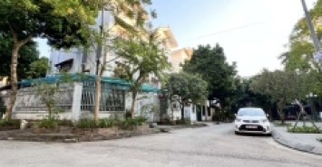 biệt thự lô góc Sài Đồng, vỉa hè rộng, ôtô tránh, view công viên cây xanh