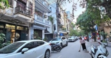 Bán Mặt Phố Bạch Mai 80m2, Mặt tiền Rộng - Kinh Doanh, Vỉa hè đá bóng. Giá Chỉ hơn 25 tỷ