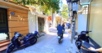 Bán nhà Dân Xây phố Giáp Bát quận Hoàng Mai. DT 42m × 4 Tầng Nhà đẹp khu dân trí cao.