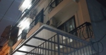 BÁN NHÀ MẶT NGÕ LĨNH NAM 35M 5 Tầng Ô tô tránh Cổng sát Mặt Phố. Chỉ 3tỷ 980 triệu