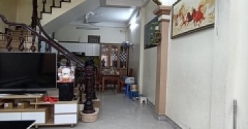 BÁN NHÀ NGÔ GIA TỰ 5M RA MẶT PHỐ NGÕ Ô TÔ THÔNG 2 PHỐ KINH DOANH VĂN PHÒNG Ở SƯỚNG SỔ VUÔNG ĐẸP Ô TÔ VÀO NHÀ 70M GIÁ CHÀO NHỈNH 6 TỶ