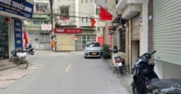 BÁN NHÀ MẶT PHỐ NGUYỄN ĐỨC CẢNH DT KHỦNG 73m. MT Rộng. KINH DOANH - Ô TÔ TRÁNH - THÔNG. Chỉ 13 tỷ 300