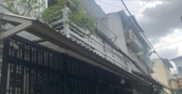 **Bán nhà hẻm 853 Cách Mạng Tháng 8** phường 7 Tân Bình, 5,5m x 14m