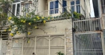 **Bán nhà hẻm Trường Chinh** p 12, Tân Bình; (5,3x 33), khu Bàu Cát