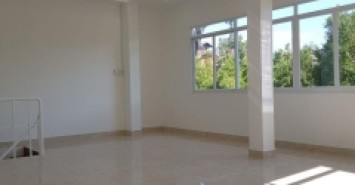 Bán nhà gần ngã tư Bảy Hiền, *hẻm xe hơi Lạc Long Quân* vuông vức