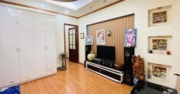 Cực hiếm Lạc Long Quân P5 Quận 11- 4 tầng 50m2- ô tô 5m kinh doanh, 7 tỷ 2