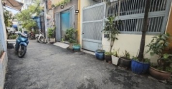 Bán nhà nhỏ 64m2, hẻm xe hơi 4m Đường Vườn Lài, Quận Tân Phú