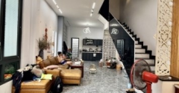 Bán nhà đường số 38, Hiệp Bình Chánh, Thủ Đức, TP HCM. DT 70m2, 3 tầng,  SHR. Giá - 8.2 tỷ.