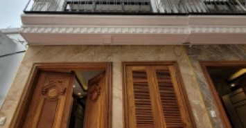 Bán nhà LO GÓC Trần Cung 52m2, 5 tầng, mặt tiền 4m, 5 tỷ LH tỷ 0886585789