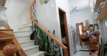 Bán nhà 70m2, 3 tầng, 5PN, 4WC, Q.9, 6.6 tỷ, sổ hồng