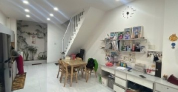 Bán nhà đổ 2 tấm Tái Định Cư Đất Lành Nha Trang. Đường nhựa 13m