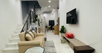 QUẬN 7, ĐƯỜNG HUỲNH TẤN PHÁT, 70 M2, GIÁ 5.X TỶ, TIỆN KINH DOANH.