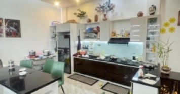 ♥ 60m ra MT Duy Tân, Ô tô đậu vài bước, 90m2, 4 tầng đúc, 4PN, còn mới, chất lượng, 6.5 tỷ