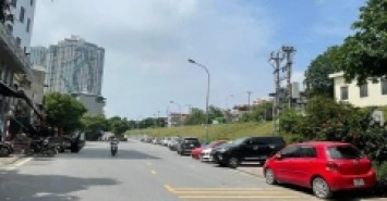 bán nhà Ngọc Thuỵ, 115m, mặt tiền 5.6m, 1 nhà ra mặt phố, 7 chỗ vào nhà
