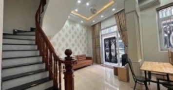 Bán nhà 50m2, 3 tầng, 4PN, 3WC, Trường Thọ, Thủ Đức - 6.8 tỷ
