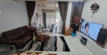 Bán nhà 90m², 3 tầng, DT 90 m2, 4PN, 5WC, Q.9, Giá 9,05  tỷ, sổ hồng