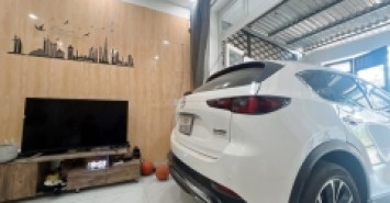 Bán nhà 3 tầng đường số 10, Hiệp Bình Phước, Thủ Đức, TP HCM. DT 77m2, sổ hồng, giá 6,9 tỷ. Liên hệ: 093125879.