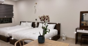 Bán toà căn hộ mặt tiền đường Phước Trường, Sơn Trà, 5 tầng thang máy, 100 m2, Ô tô đỗ, gần biển Phạm Văn Đồngi. Chỉ 16,8 tỷ. 0843-899-666.