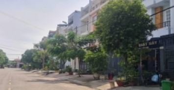 Bán nhà mặt tiền KDC Bình Hưng - 3 tầng (4*24m) - Giáp quận 8 - nhỉnh 8 tỷ - có dòng tiền cho thuê