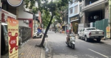 Cho thuê tầng 1 nhà mặt ngõ để kinh doanh ở Hoàng Văn Thái DT 30m2, MT: 3m, 7 triệu/tháng. LH:0964240141