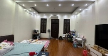 BÁN NHÀ TRẦN THÁI TÔNG CẦU GIẤY, DÂN XÂY, 2 THOÁNG, GẦN ÔTÔ, 52M NHỈNH 6 TỶ