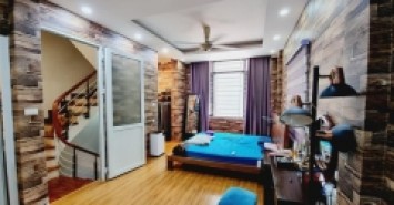 BÁN NHÀ ĐẸP TRẦN QUÝ KIÊN CẦU GIẤY, VIEW THOÁNG VĨNH VIỄN, GẦN ÔTÔ TRÁNH, 42M2 NHỈNH 5TỶ