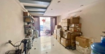 BÁN GẤP NHÀ ĐẸP CẦU GIẤY, DÂN XÂY, ÔTÔ ĐỖ CỬA, KINH DOANH, 2 THOÁNG, 35M2 NHỈNH 4TỶ